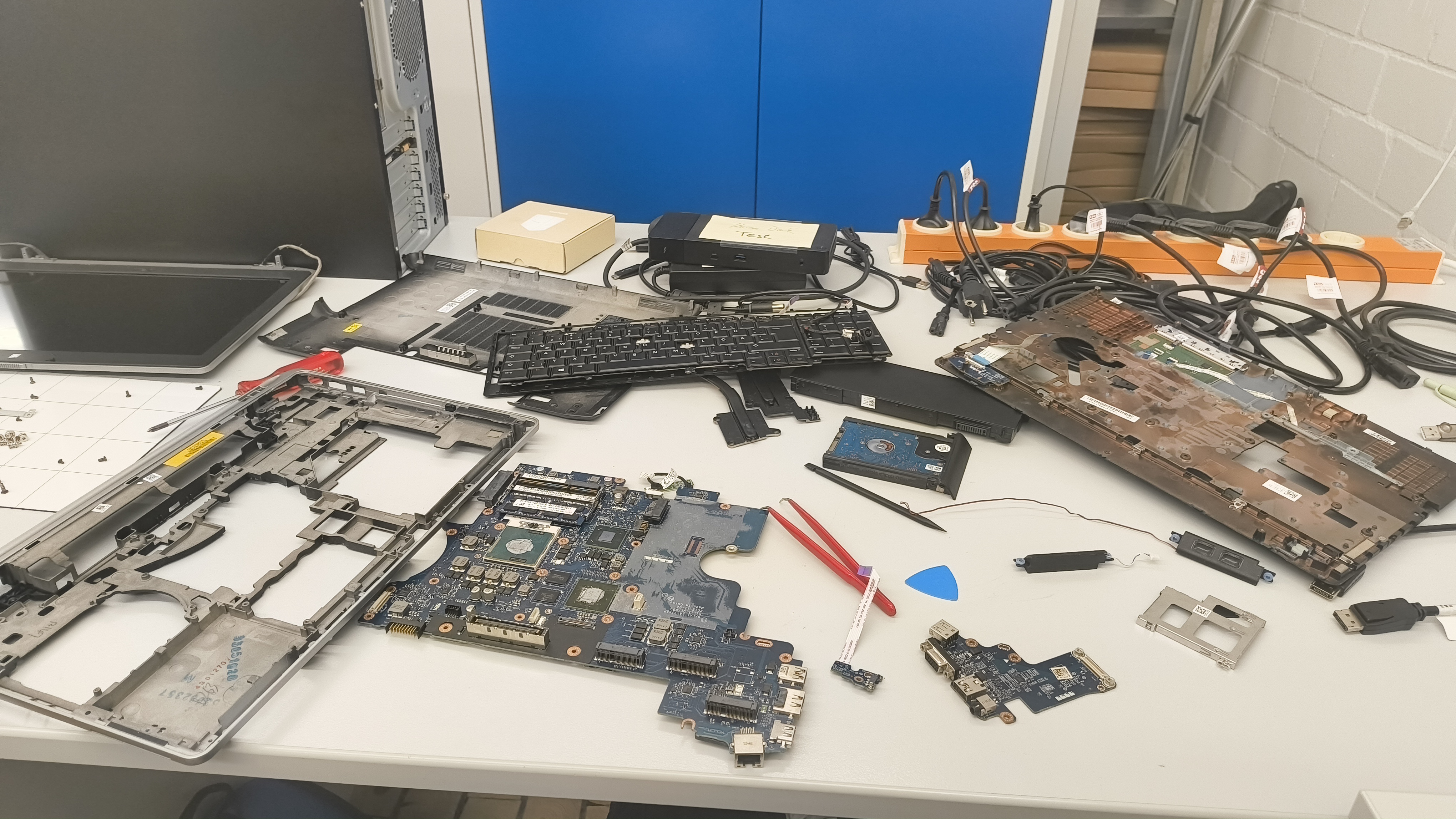 Laptop auseinandergebaut